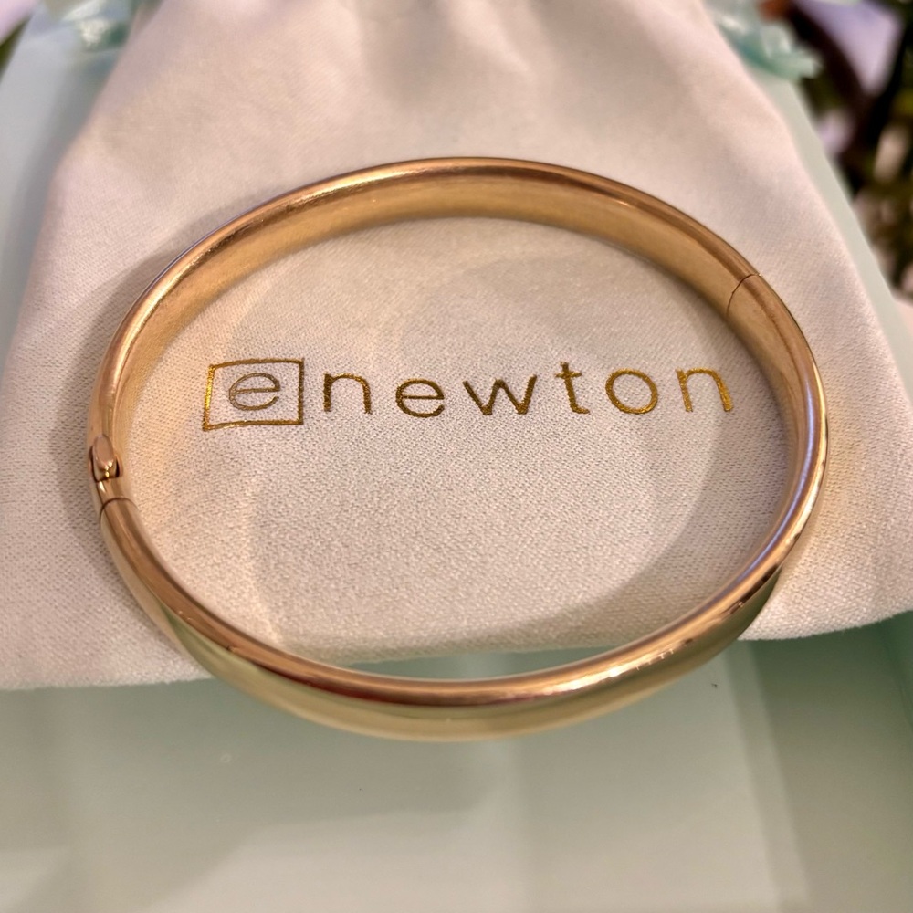 Enewton cherish bangle bracelet medium EUC 14k gold filled 🤩🤩🤩